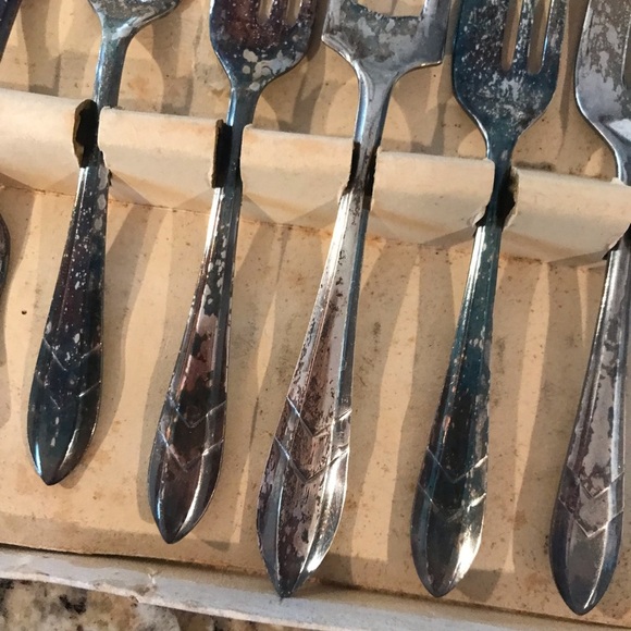 🍴VINTAGE Sheffield England Loxley Pastey Forks - Picture 5 of 11